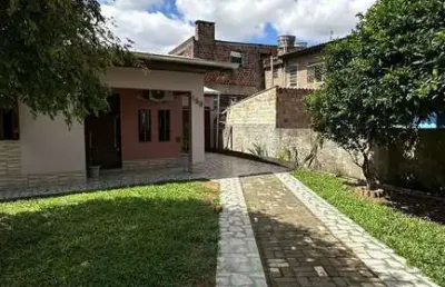 Casa de alvenaria com 3 dormitórios birro niteroi canoas rs.