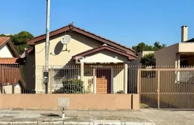 Casa de alvenaria com 124,00m² área 3 dormitórios rua nações unidas canoas rs.