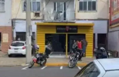 Casa com 5 quartos à venda na Rua Júlio de Castilhos, --, Niterói, Canoas
