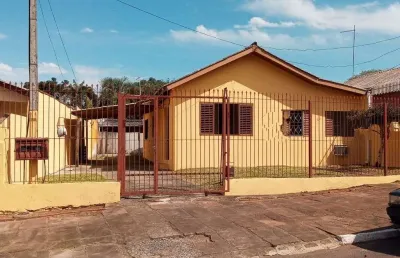 Casa com 3 quartos à venda na Rua dos Purús, --, Igara, Canoas