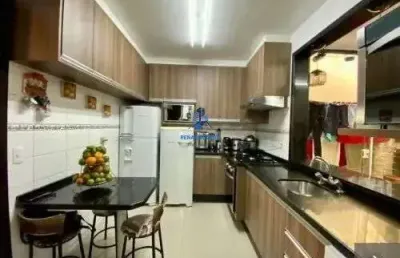 Sobrado à venda no alto boqueirão – 3 dormitórios (1 suíte), 100 m², área gourmet e garagem para 2 carros