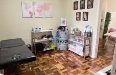 Edifico afonso camargo - sala comercial à venda ou locação – centro de curitiba – 3 cômodos, banheiro – r$ 120.000 locado por r$ 800/mês