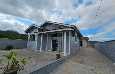 Casa com 4 quartos à venda no loteamento santa catarina, biguaçu  por r$ 760.000