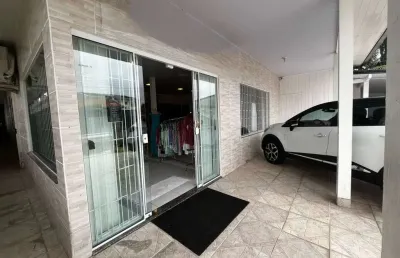 Casa com 2 quartos à venda em rio caveiras, biguaçu  por r$ 1.000.000