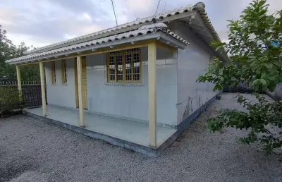 Casa com 5 quartos à venda em rio caveiras, biguaçu  por r$ 440.000