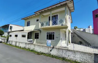 Casa com 4 quartos à venda no centro, biguaçu  por r$ 750.000
