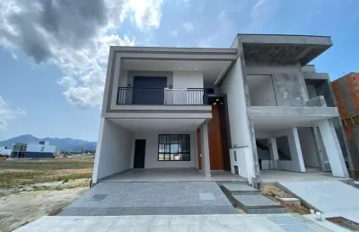Casa em condomínio fechado com 3 quartos à venda em deltaville, biguaçu  por r$ 1.250.000