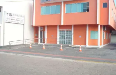 Sala comercial com 1 sala para alugar no centro, biguaçu , 215 m2 por r$ 12.500