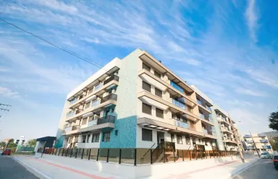 Apartamento com 2 quartos à venda na praia de palmas, governador celso ramos  por r$ 1.069.945