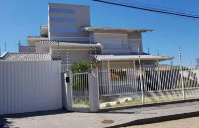 Casa com 3 quartos à venda em rio caveiras, biguaçu  por r$ 2.250.000