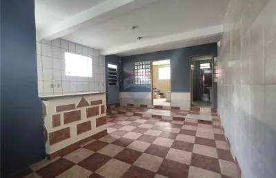 Imóvel com 6 dormitórios e edícula nos fundos em vila bordignon
