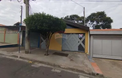Casa com 4 quartos à venda na Rua Luiza Spitti de Luiz, 82, Jardim Chaparral, Mogi Guaçu