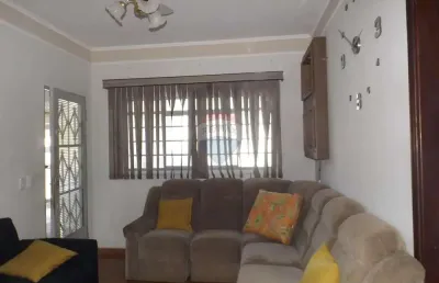 Casa com 3 quartos à venda na Rua Doutor Luís Guilherme Rocha, 414, Vila Penha do Rio do Peixe, Itapira
