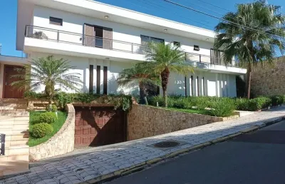 Casa em serra negra com 5 quartos, 4 suíites, edícula, salao de festa 600m² alto padrão r$1.750.000,00!