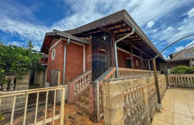 Casa com 4 quartos à venda na Rua Walter Bueno, 196, Capela, Mogi Guaçu