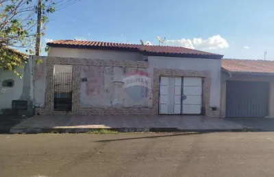 Casa com 3 quartos à venda na Rua Vereador César Bianchi, 121, Pires, Itapira