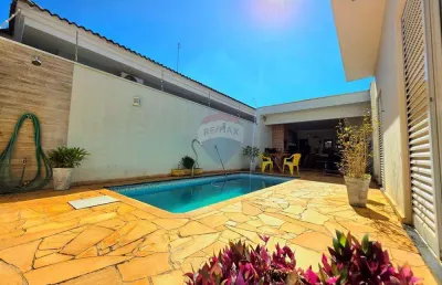 Linda casa na cidade de araras, 3 dormitórios, suíte,piscina.