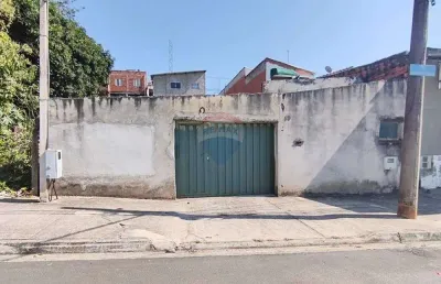 Casa com 2 quartos à venda na Rua Elena Veloso Duraes, 65, Parque das Laranjeiras, Mogi Mirim