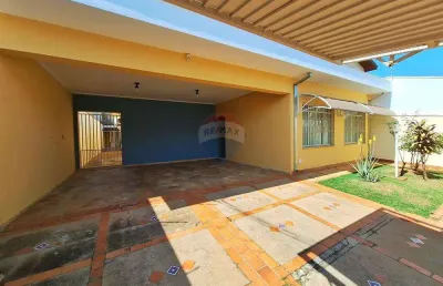 Casa com grande potencial de valorização terreno de 300m² | 188m² de área construída