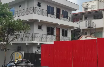 Predinho com 6 apartamentos, todos locados gerando renda no bairro das nações