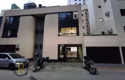 Casa com 3 quartos à venda no Centro, Balneário Camboriú 