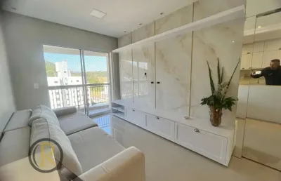 Apartamento semi-mobiliado com 2 suítes e 2 vagas localizado a 3 minutos da barra sul