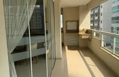 Apartamento com 1 suíte + 2 demi-suítes e 2 vagas a 250 metros do mar