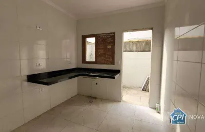 Sobrado em condomínio com 2 quartos no tude bastos (sítio do campo) - praia grande/sp