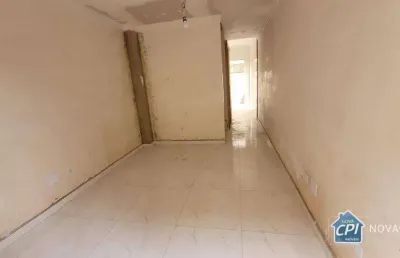 Casa em condomínio com área extera e 2 quartos no tude bastos em praia grande