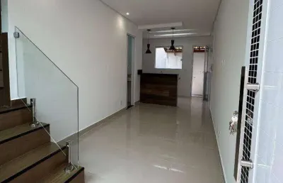 Sobrado com 2 quartos no maracanã em praia grande/sp