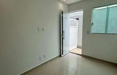 Casa térrea com 2 quartos no maracanã em praia grande/sp