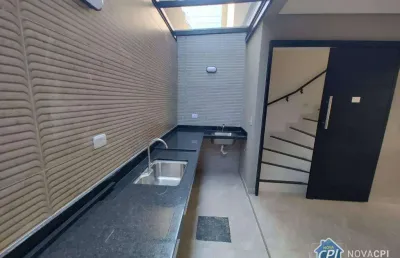 Sobrado triplex com 2 quartos no canto do forte em praia grande/sp