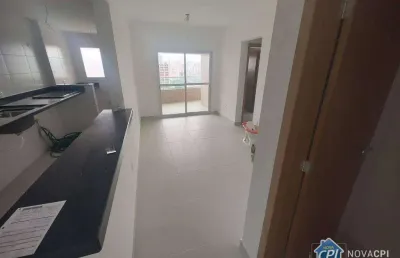 Apartamento amplo com 3 suítes localizado no bairro aviação, em praia grande, a apenas 250 metros da praia.