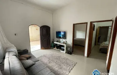 Sobrado 2 quartos no boqueirão – quintal, 2 vagas e financia!