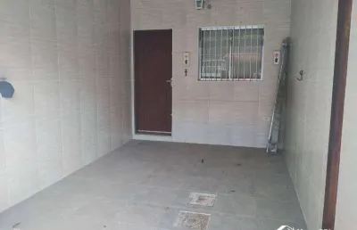 Sobrado com 2 quartos tude bastos em praia grande/sp