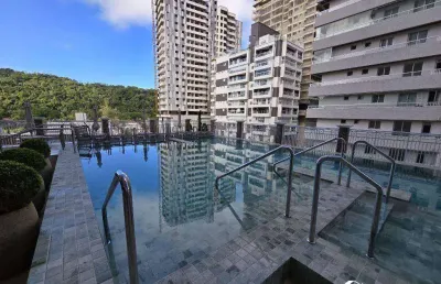 Apartamento 2 suítes no canto do forte com lazer completo a 400m da praia