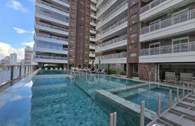 Apartamento com 2 quartos, suíte e lazer completo no canto do forte – andar alto e 2 vagas privativas!