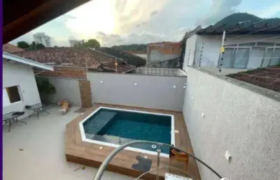 Casa alto padrão com 5 quartos à venda no canto do forte – praia grande