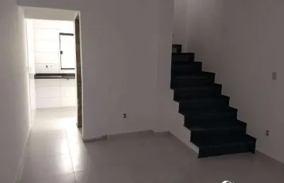 Sobrado com 2 quartos na aviação em praia grande/sp