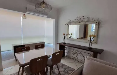 Apartamento amplo com 2 quartos na guilhermina em praia grande/sp
