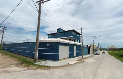 Imóvel de luxo com piscina e área gourmet em cabo frio