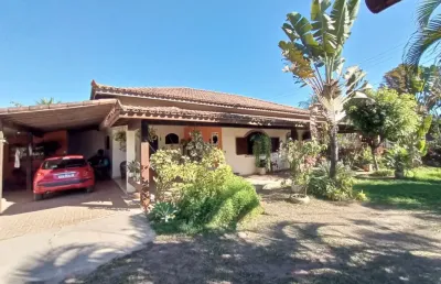 Linda casa com localização privilegiada próximo ao centro hípico, barra de são joão!