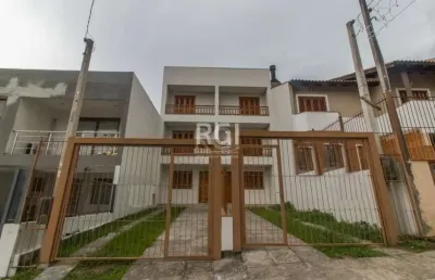 Casa com 3 quartos à venda na Rua Sargento Bruno Feldmann, Guarujá, Porto Alegre