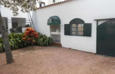 Casa com 2 quartos à venda na Rua Luzitana, Higienópolis, Porto Alegre