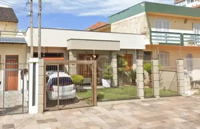 Casa com 4 quartos à venda na Rua Evaristo da Veiga, Partenon, Porto Alegre