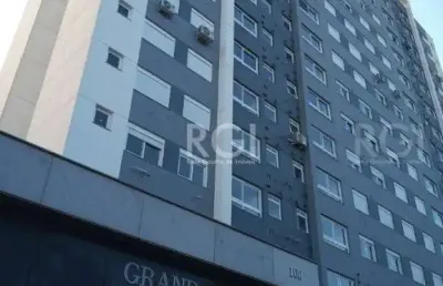 Apartamento com 3 quartos à venda na Avenida Assis Brasil, São Sebastião, Porto Alegre