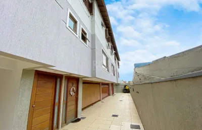 Casa em condomínio fechado com 3 quartos à venda na Rua Catumbi, Medianeira, Porto Alegre