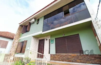 Casa com 5 quartos à venda na Travessa Luiz Tamanini, Teresópolis, Porto Alegre