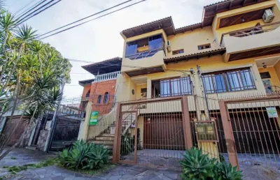 Casa com 3 quartos à venda na Rua Alberto Silva, Vila Ipiranga, Porto Alegre