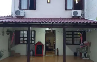 Casa com 3 quartos à venda na Rua Martim Ferreira de Carvalho, Sarandi, Porto Alegre